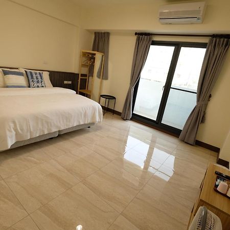 Sumu X Sumu Bed & Breakfast Donggang Exterior photo